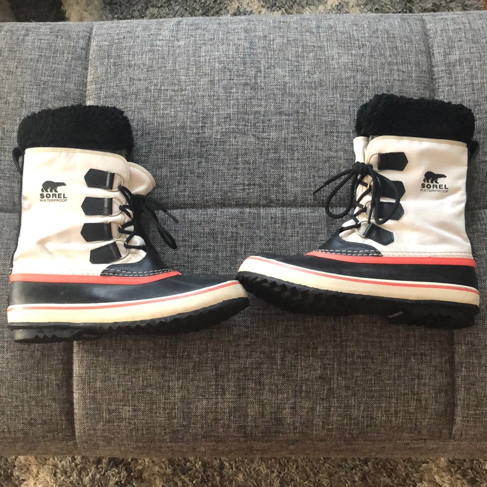 Waterproof Sorel boots!!!